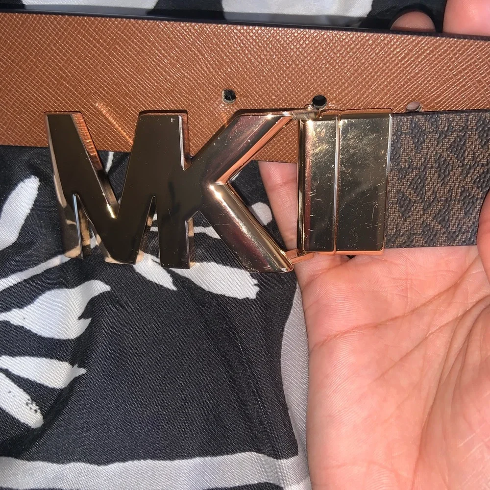 Micheal Kors Belt - Picture 3 of 5